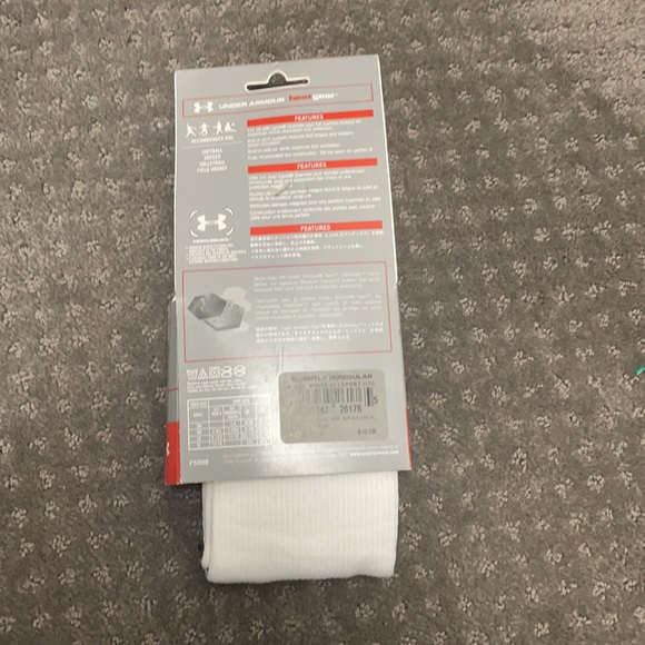NWT Women’s Under Armour Sports Socks, sz. S - Picture 2 of 2